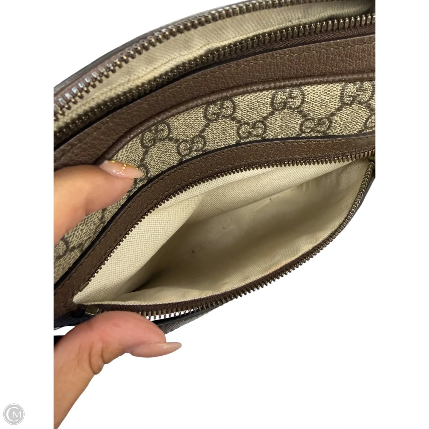 Crossbody Luxury Designer By Gucci, Size: Medium