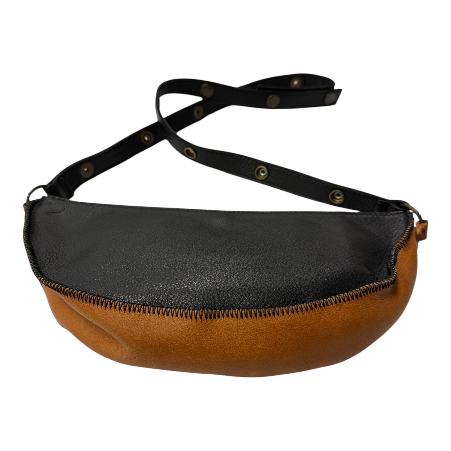 Crossbody Leather By LYONS LEATHER CO. In Black, Size:Small