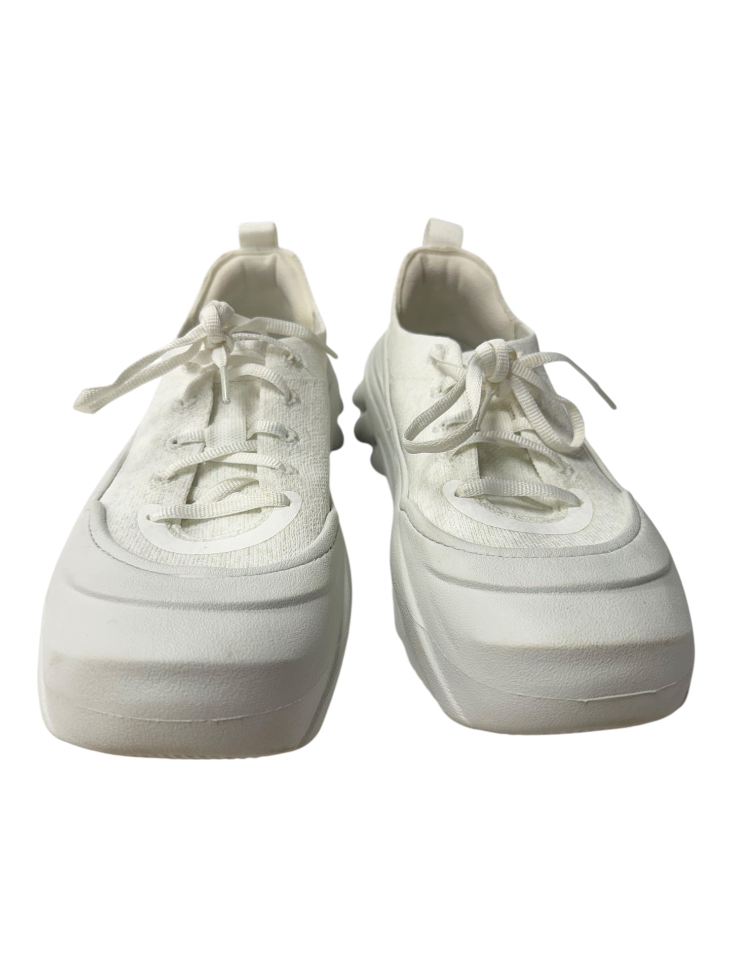 Shoes Athletic By Crocs In White, Size:9