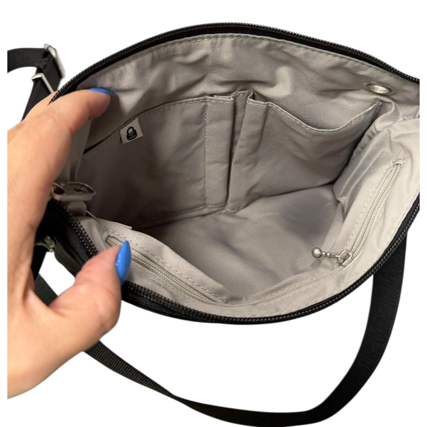Crossbody By Baggallini In Black, Size:Medium