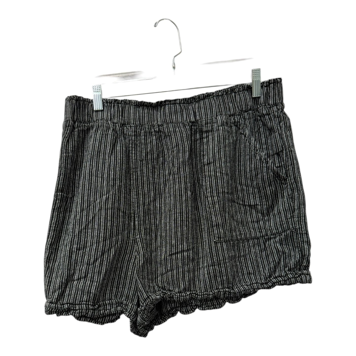 Shorts By Time And Tru In Black & White, Size:22
