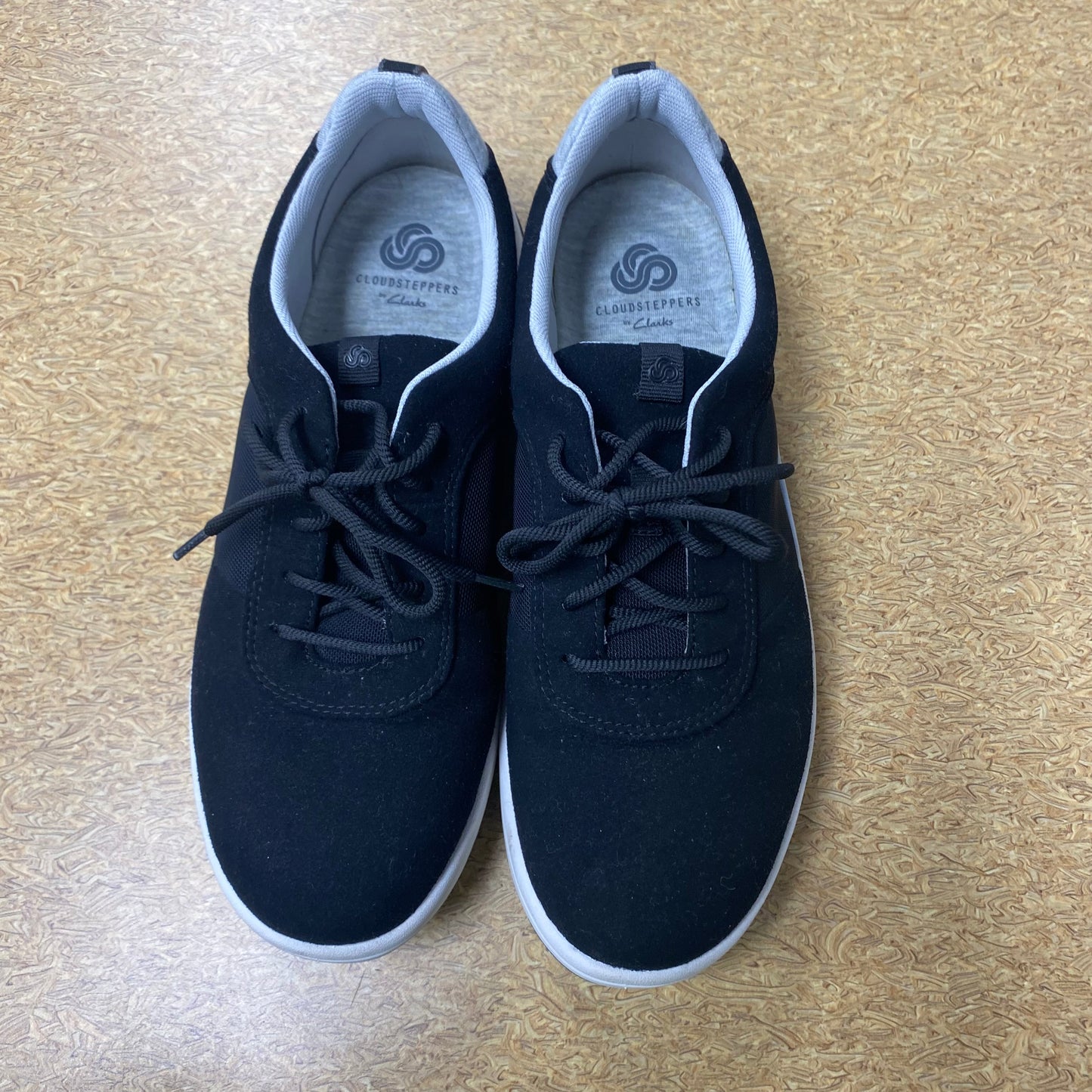 Shoes Athletic By Clarks In Black, Size:7.5