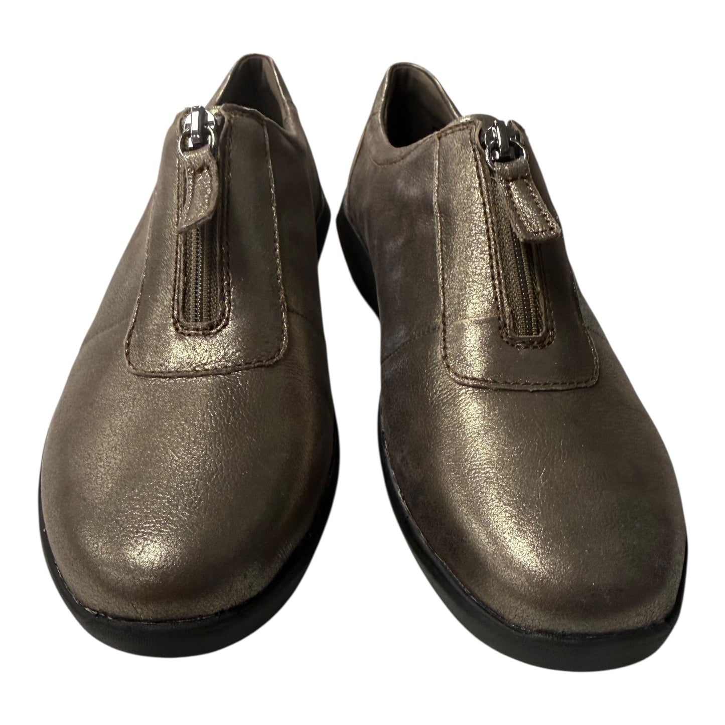 Shoes Flats By Clarks In Bronze, Size:8