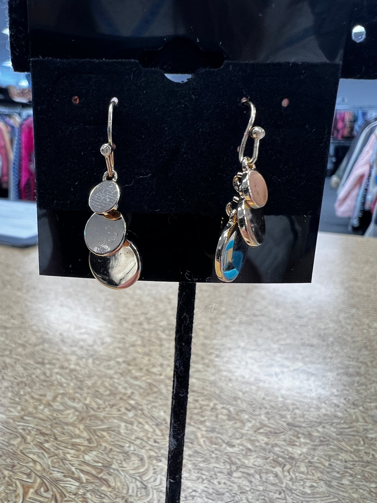 Earrings Dangle/Drop In Gold