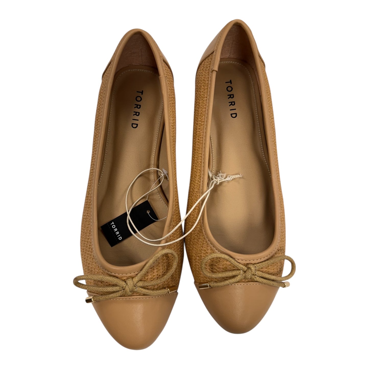 Shoes Flats By Torrid In Cream, Size:10.5