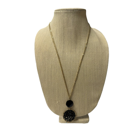 Necklace Pendant  In Gold