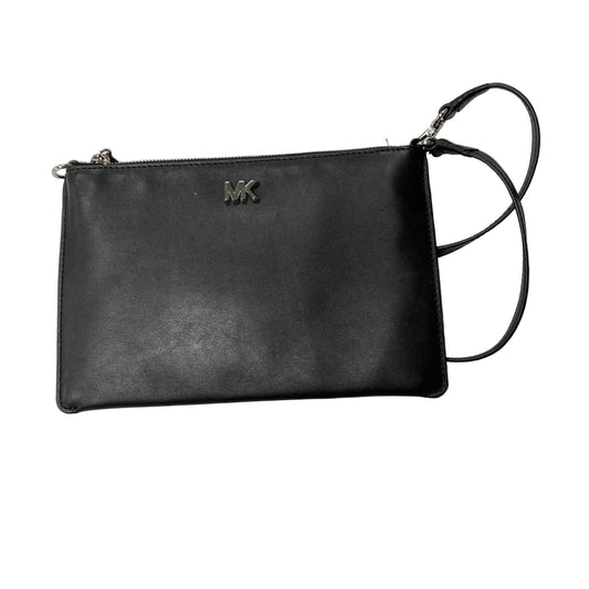 Wristlet Designer By Michael Kors, Size: Large