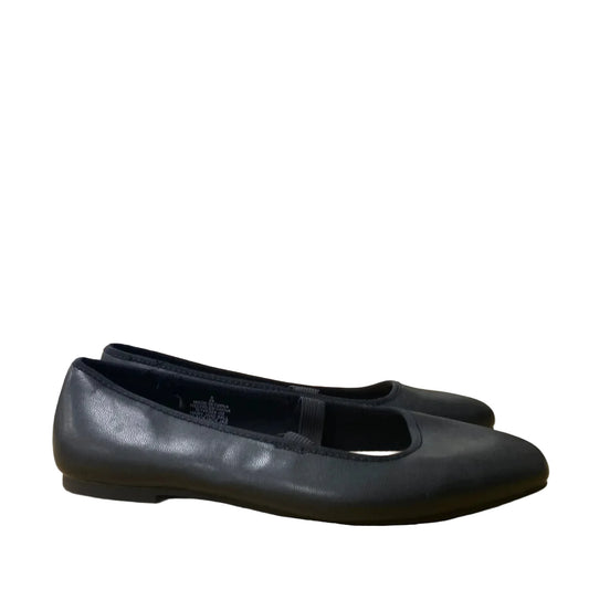 Shoes Flats By Old Navy In Black, Size: 9
