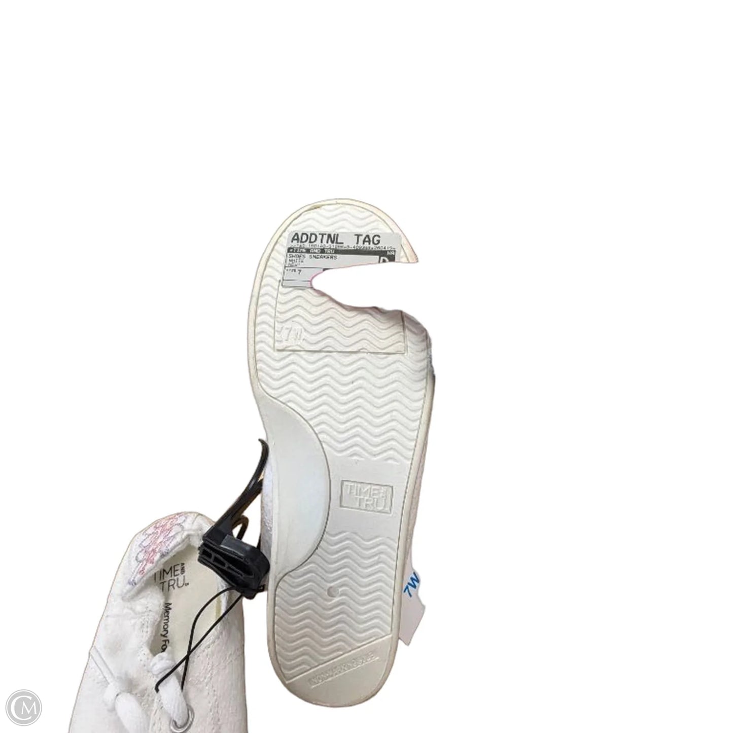 Shoes Sneakers By Time And Tru In White, Size: 7