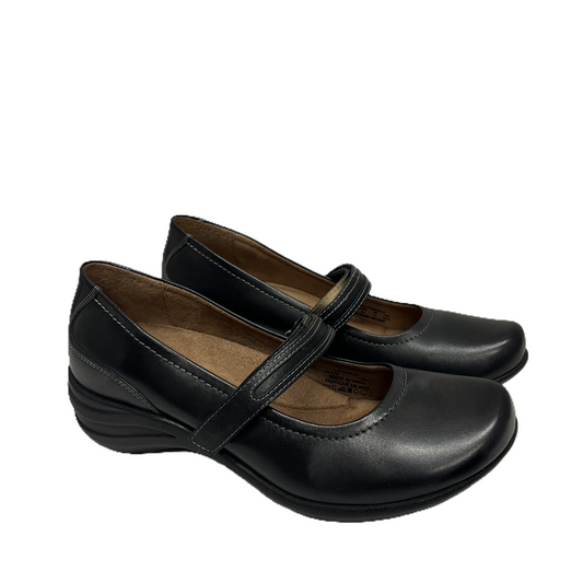 Shoes Flats By Hush Puppies In Black, Size: 7.5