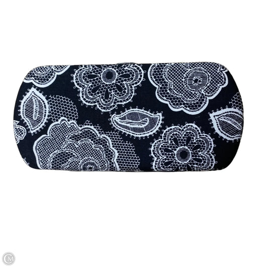 Wallet By Thirty One, Size: Large