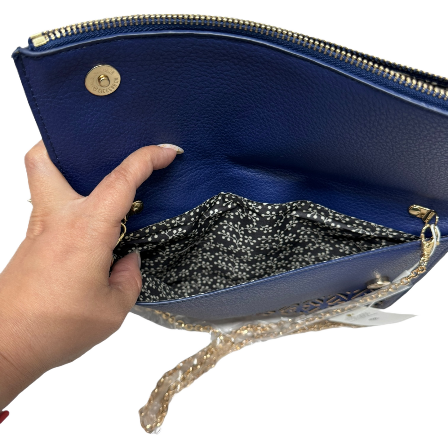 Handbag By Urban Expressions  Size: Medium