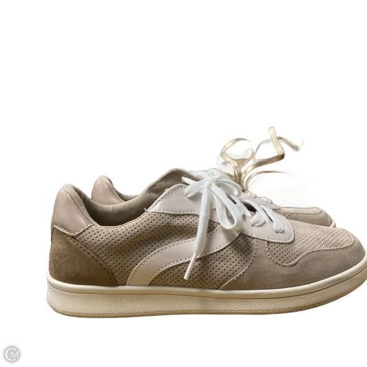 Shoes Sneakers By Old Navy In Tan, Size: 9