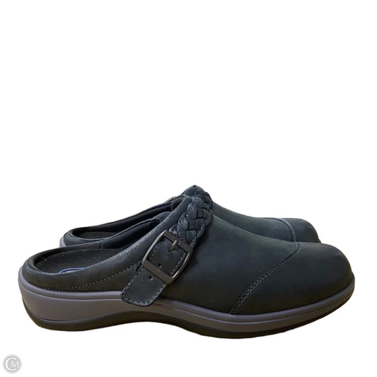 Shoes Flats By Cme In Black, Size: 10.5