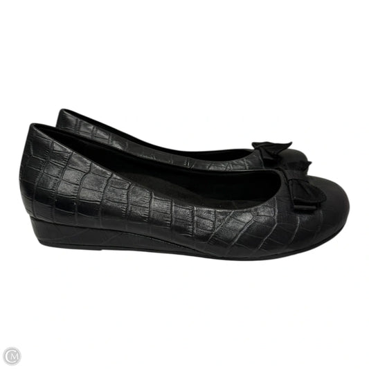 Shoes Flats By Vionic In Black, Size: 9.5