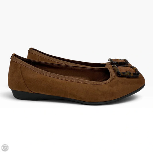 Shoes Flats By Anne Klein In Brown, Size: 10