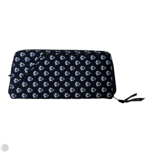 Clutch By Vera Bradley, Size: Small
