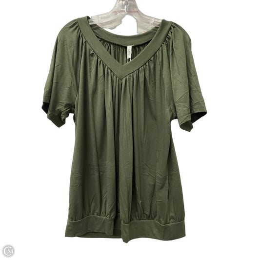 Top Short Sleeve By Dokotoo In Green, Size: Xl