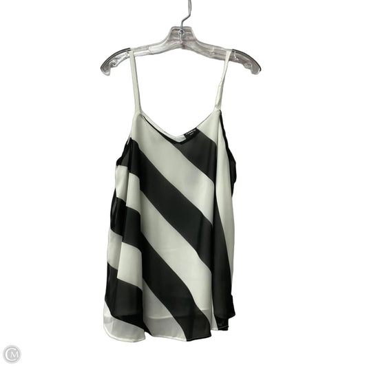 Top Sleeveless By Torrid In White, Size: Mp