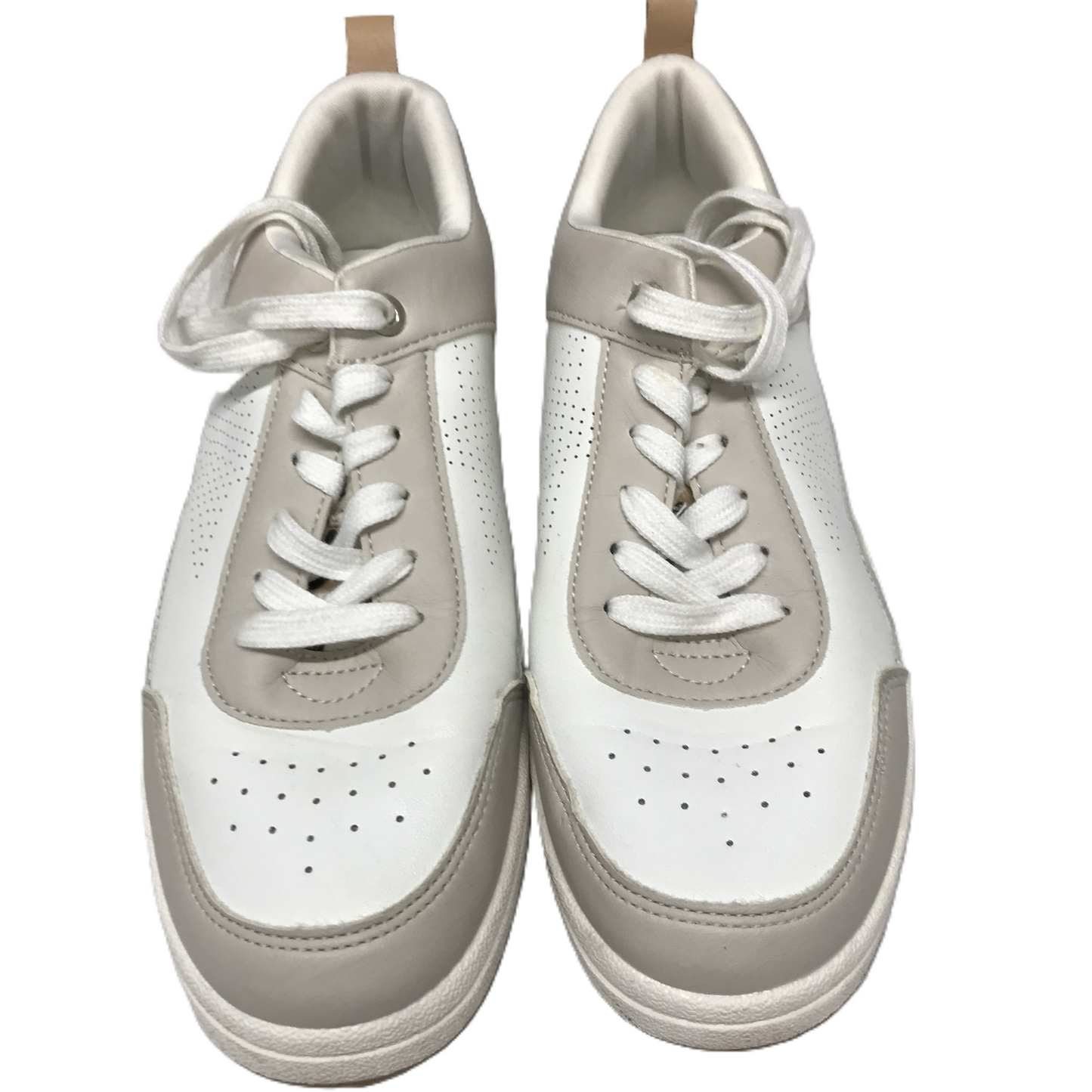 White Shoes Sneakers By Universal Thread, Size: 9.5