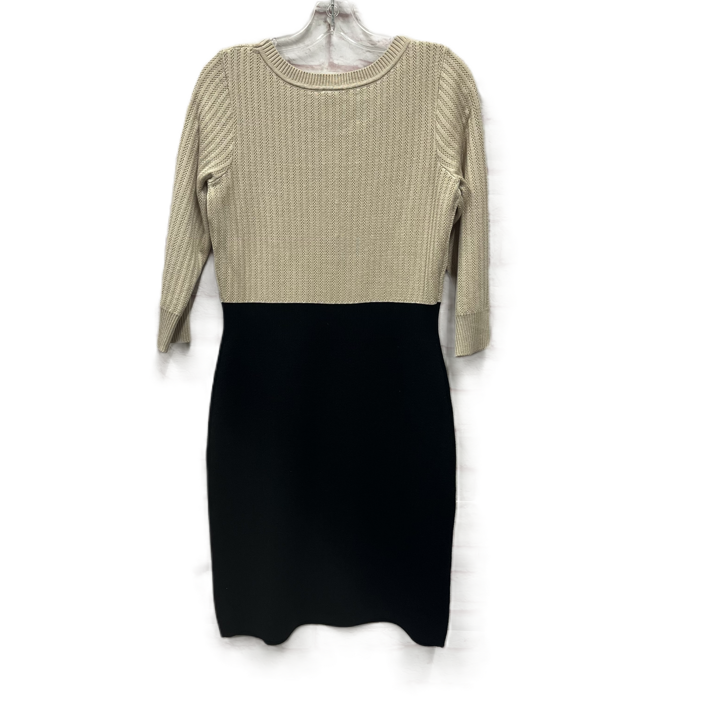 Dress Sweater By Taylor In Beige, Size: M