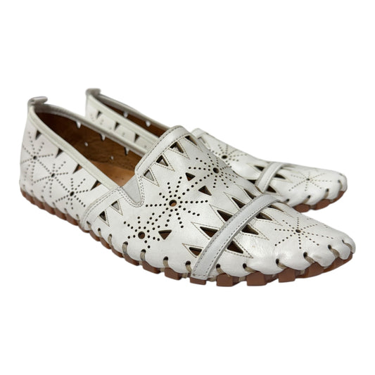 Shoes Flats By Spring Step In White, Size:8.5