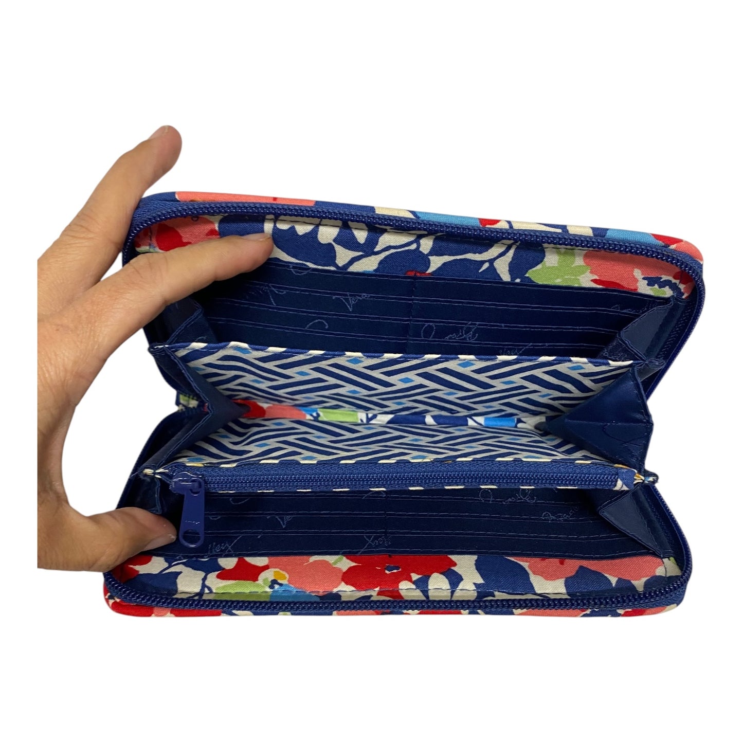 WALLET by VERA BRADLEY In BLUE & RED & WHITE, Size: MEDIUM