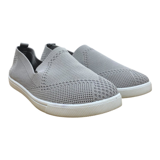 Shoes Sneakers By Mia In Grey, Size:7.5