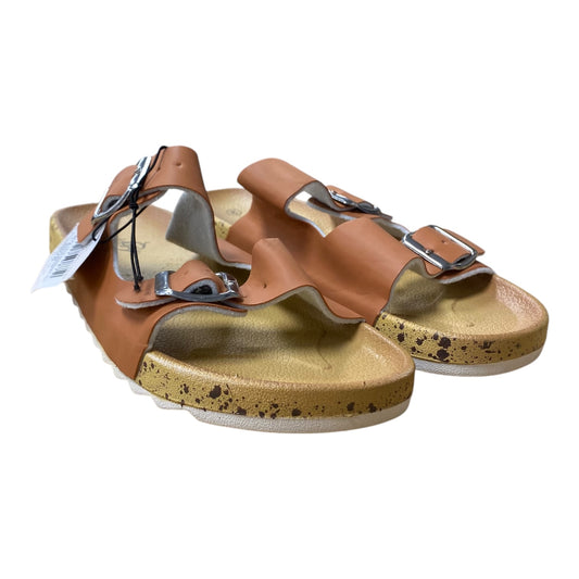 Sandals Flats By Cme In Brown, Size:9