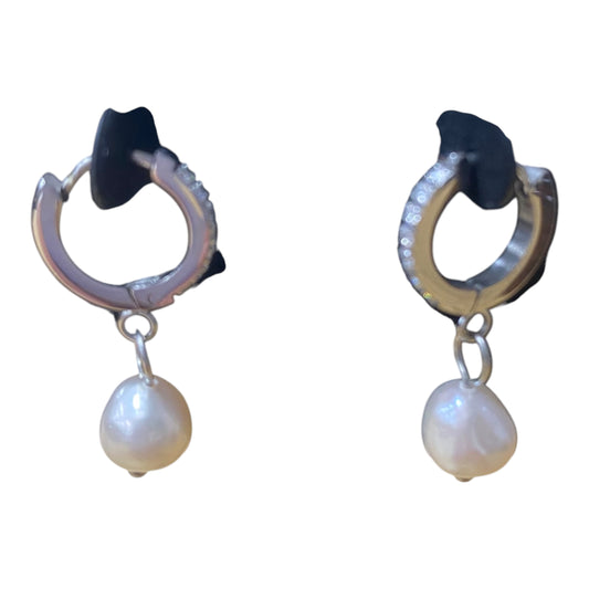 Earrings Dangle/Drop atolea  In White