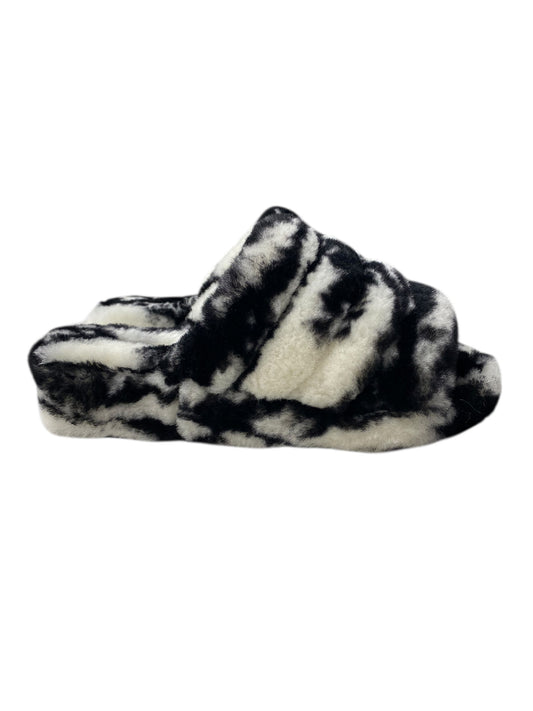 Sandals Designer By Ugg In Black, Size:9
