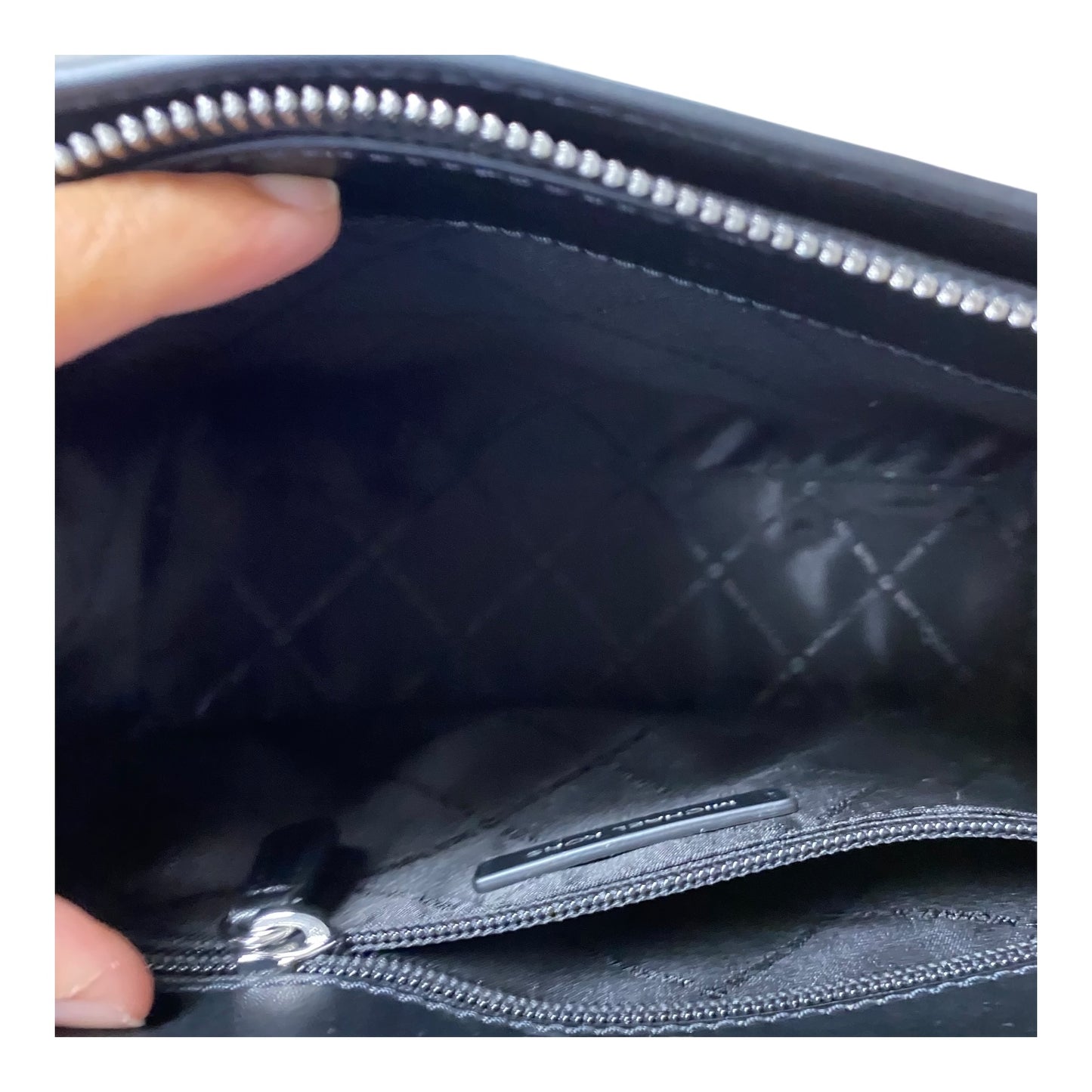 Handbag Designer By Michael Kors In Black, Size:Medium