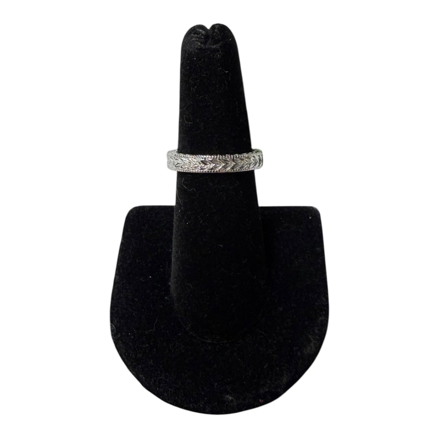 Ring Other size 7 In Silver