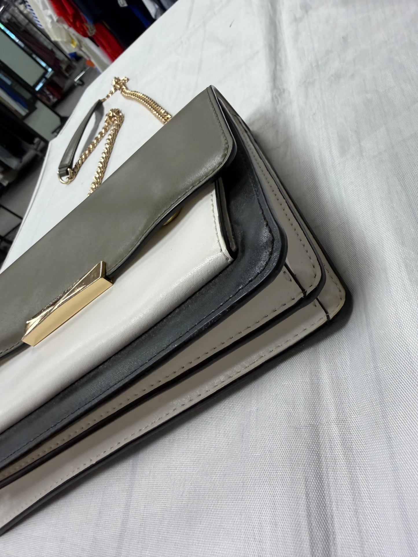 Handbag Designer By Michael Kors In Green, Size:Medium