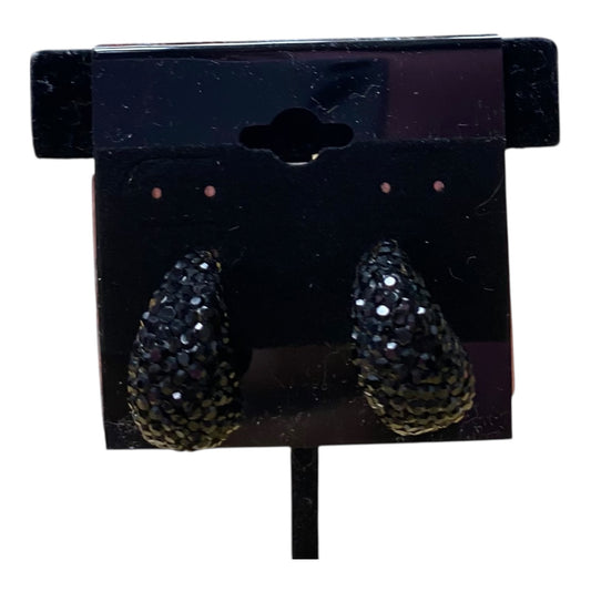 Earrings Dangle/Drop  In Black