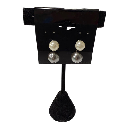 Earrings Dangle/Drop  In Grey