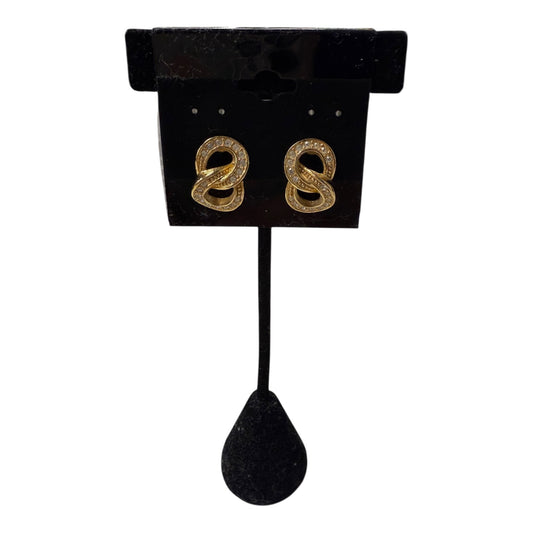 Earrings Dangle/Drop  In Gold