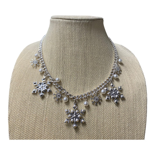 Necklace Statement  In Silver