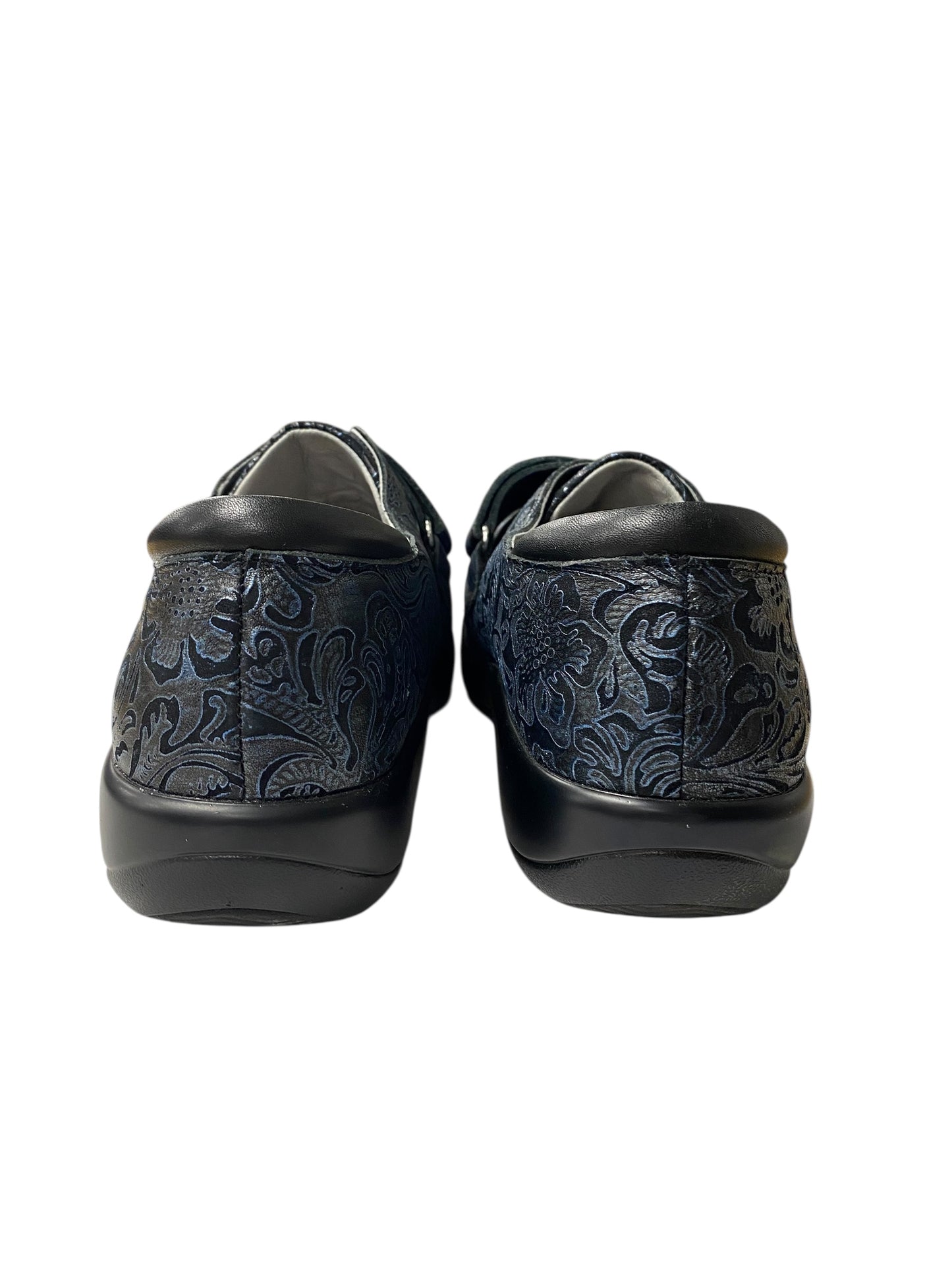 Shoes Flats By Alegria In Grey, Size:9.5
