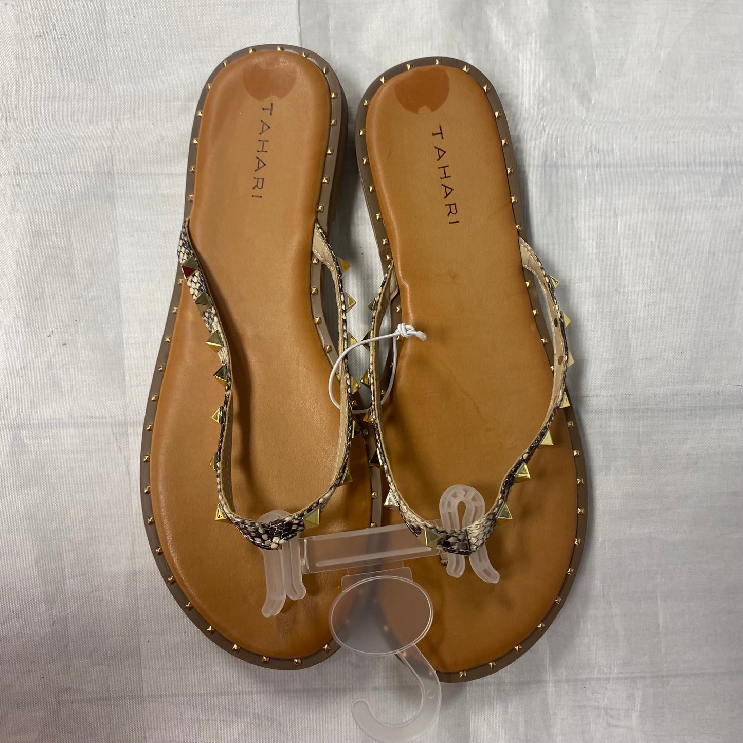 Sandals Flats By Tahari In Tan, Size:9.5