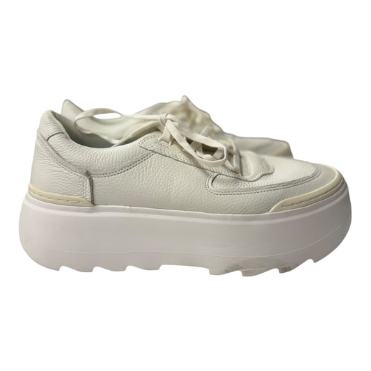 Shoes Designer By Ugg In White, Size:11