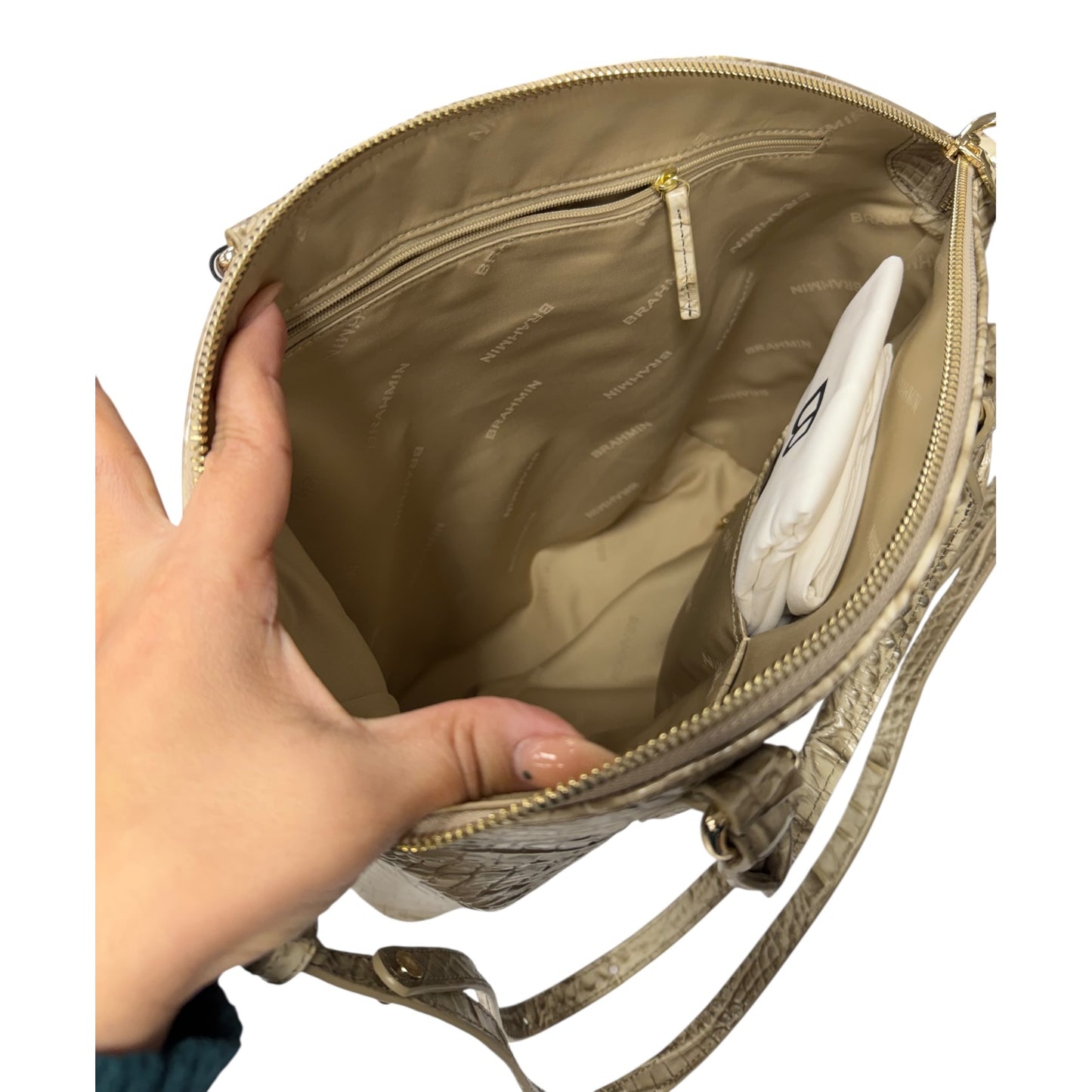 Handbag Designer By Brahmin In Cream, Size:Large
