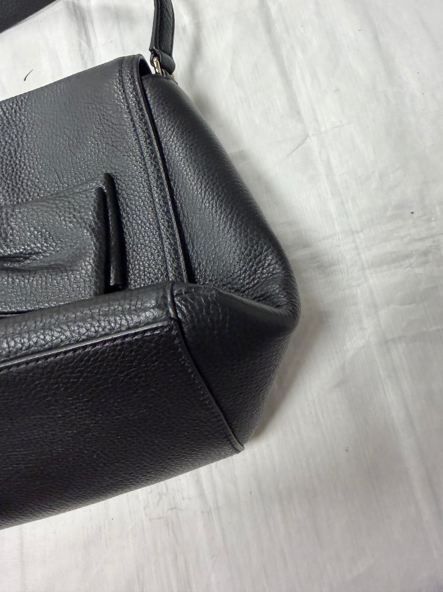Handbag Designer By Kate Spade In Black, Size:Medium