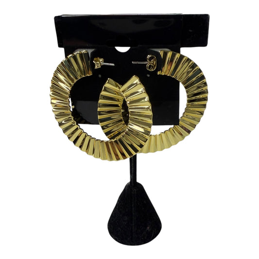 Earrings Hoop By Uncommon James In Gold