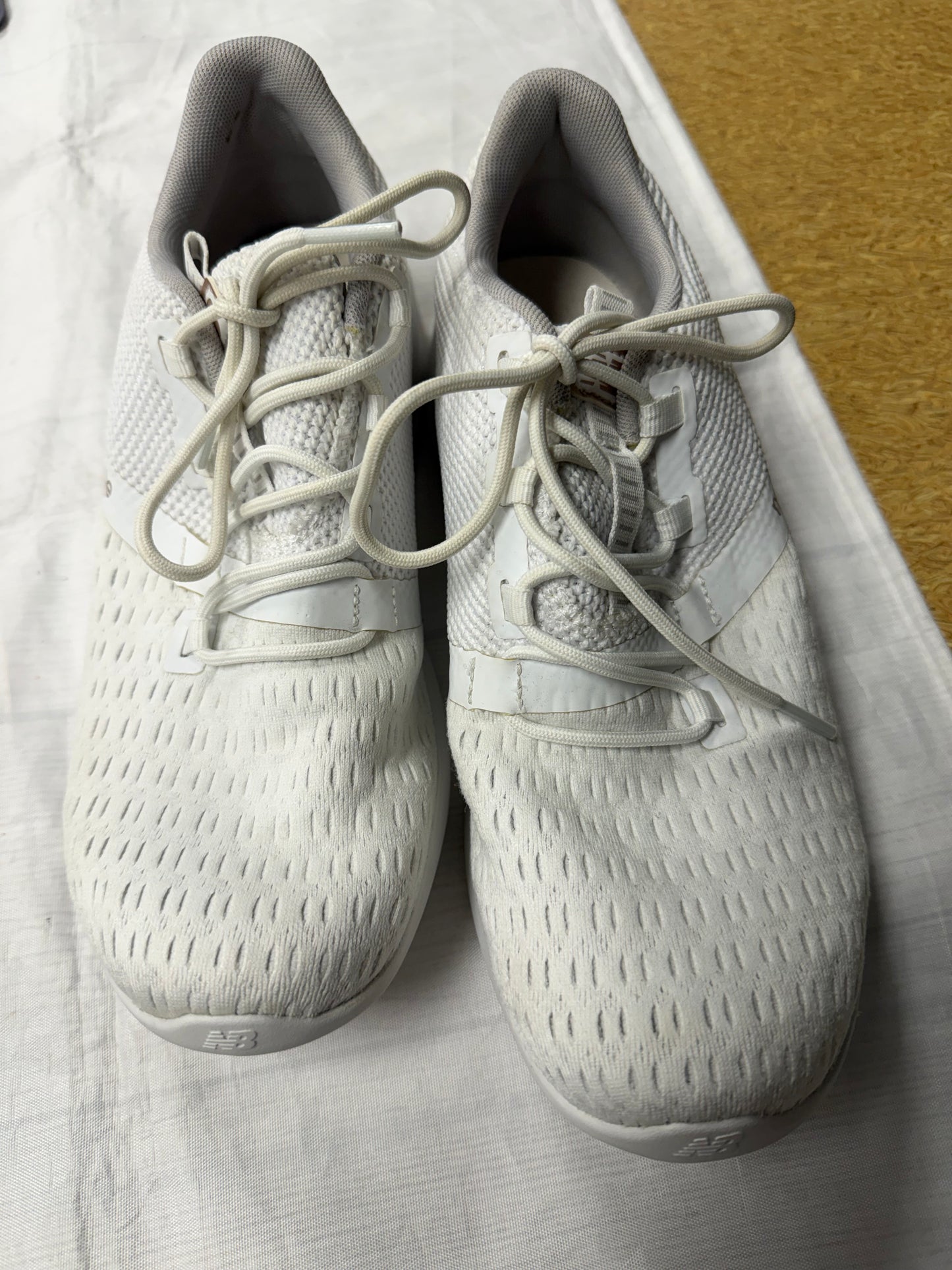 Shoes Sneakers By New Balance In White, Size:9