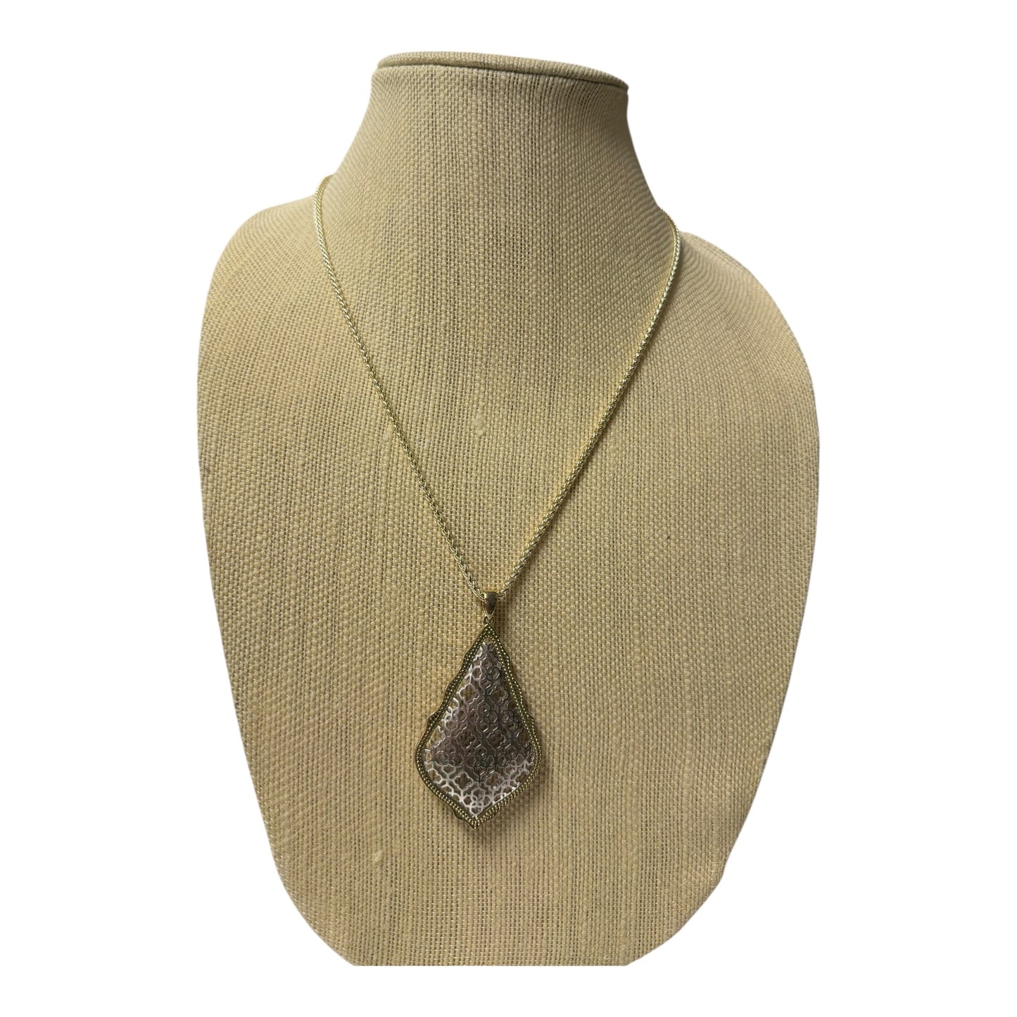 NECKLACE PENDANT by KENDRA SCOTT In GOLD