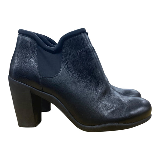 Boots Ankle Flats By Clarks In Black, Size:6.5
