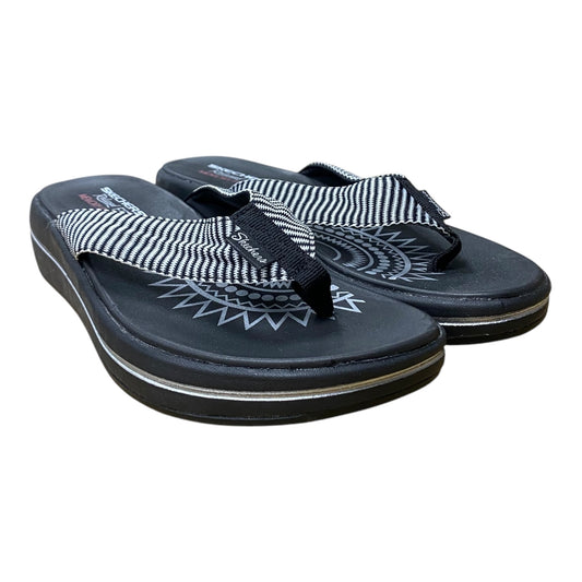 Sandals Flip Flops By Skechers In Black & White, Size:7