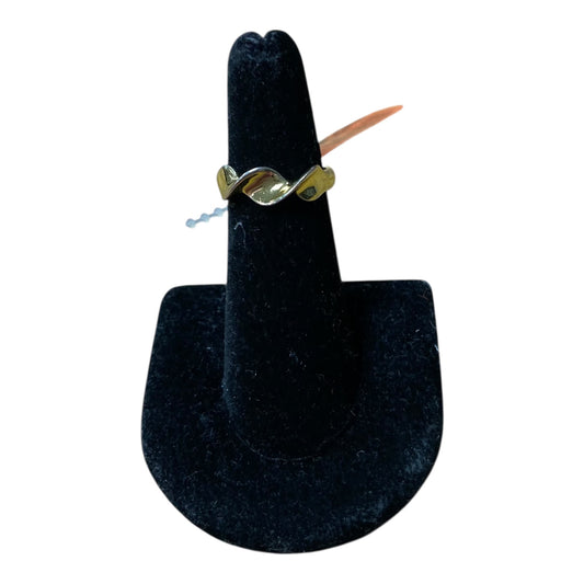 Ring Other By Ann Taylor In Gold, Size:6.5
