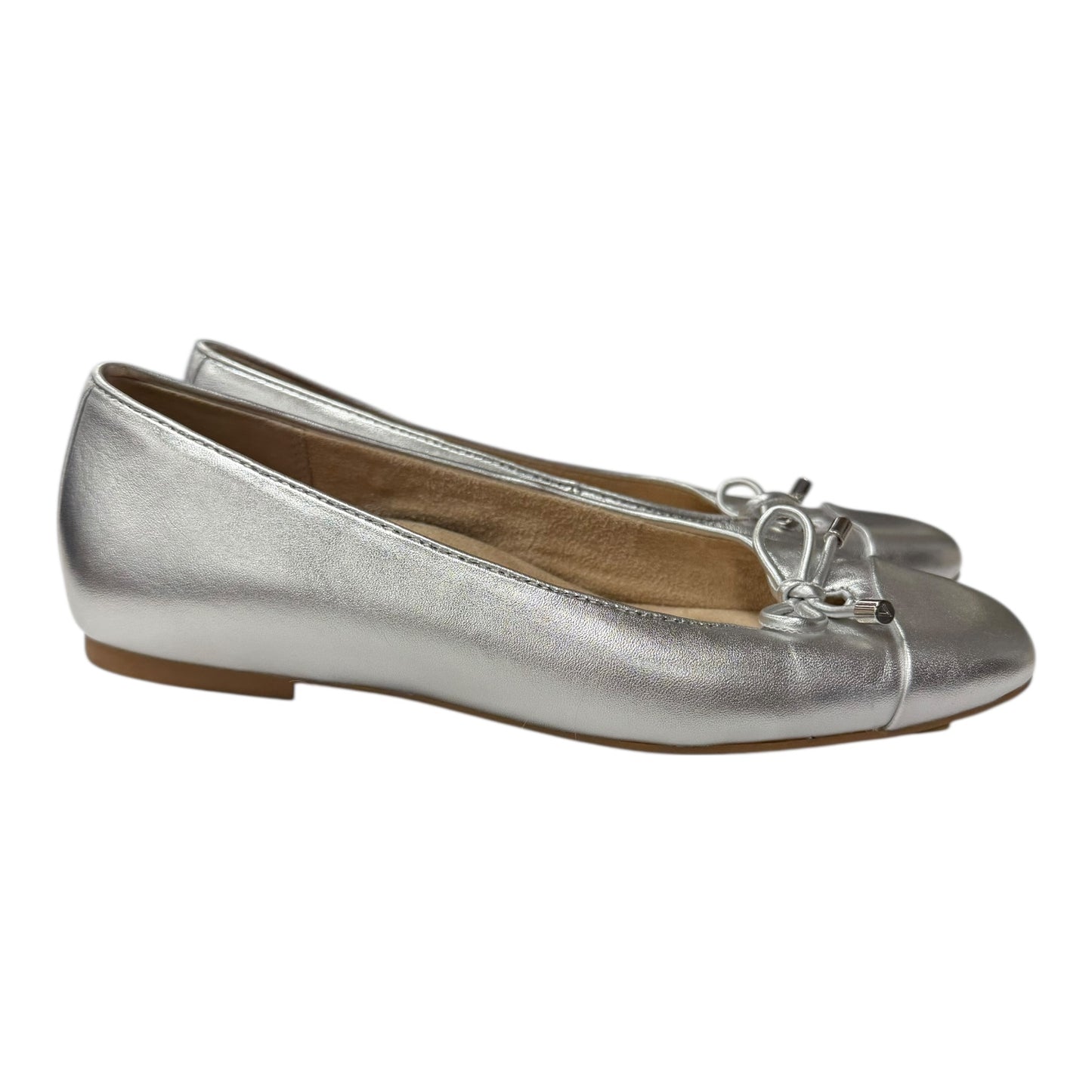 Shoes Flats By Vionic In Silver, Size:8